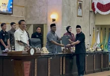 Fraksi DPRD Kalsel Sampaikan Pandangan Umum Pertanggungjawaban APBD 2025