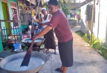 Tak Lekang Zaman, Bubur Asyura Satukan Warga Kampung Hijau di 10 Muharam