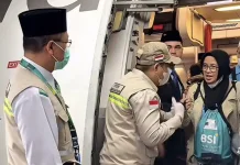 Jemaah Haji Kloter Sembilan belas Tiba di Tanah Air