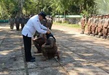 Sekda Pimpin Upacara Pembaretan Puluhan Anggota Satpol PP Banjar