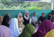 Desy Sosialisasikan Perda Pemberdayaan Perempuan dan Budaya Banua di HSS