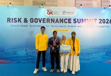Mahasiswa FEB ULM Raih Juara Nasional Esai OJK