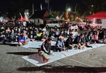 Suporter Inggris Rayakan Juara Tiga di Nobar RRI Banjarmasin