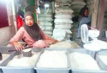 Harga Beras di Pasar Kuripan Naik hingga Rp50 Ribu per Karung