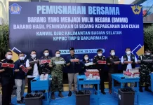 Bea Cukai Kalbagsel Musnahkan Rokok Ilegal dan Minol Puluhan Miliar