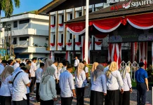 Jadi Pembina Apel, Plt Kabag Umum Ajak Sukseskan HUT ke-81 Kemerdekaan RI