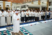 Gubernur Kalsel Salat Hajat di Masjid Syekh Muhammad Arsyad Al Banjari