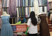 Kebutuhan Sandang Meningkat, Kain Polosan Banyak Dicari