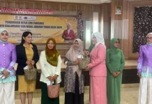 Organisasi Wanita Banjarbaru Meriahkan HUT RI dengan Lomba Kreasi Buah