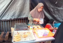 Terang Bulan Mini Rp2000 Laris Manis di Pasar Gang Amal