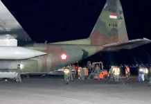 Hercules TNI AU Bawa Bantuan Presiden untuk Penanganan Karhutla di Kalsel