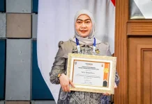Wali Kota Banjarbaru Raih Penghargaan Indeks Keinsinyuran Daerah (IKD) 2026