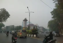 Kalsel Cerah Berawan, Kabut Asap Selimuti Banjarmasin