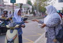 Tekan Risiko ISPA, IBI Balangan Bagikan 1.000 Masker Gratis