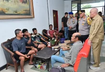 Gubernur Kalsel Siapkan Pemulangan Korban Selamat KM Virgo Transport 8