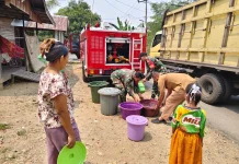 Kodim 1002/HST Salurkan Air Bersih untuk Warga