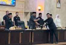 Fraksi DPRD Kalsel Setujui Lanjutan Pembahasan RAPBD 2027 Dengan Catatan