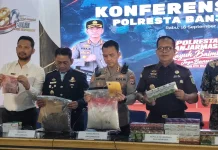 Polresta Banjarmasin Tangkap Kurir Bawa 3 Kg Sabu di Handil Bakti