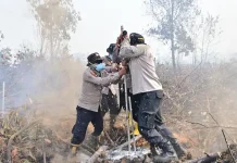 Cairan Surfaktan Skala Besar Disuntik ke Gambut Terbakar Guntung Damar
