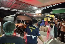 Tiga Jenazah Korban KM Virgo Tiba di RS Bhayangkara untuk Proses Identifikasi
