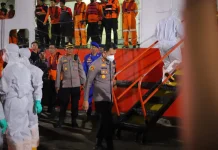 Polresta Banjarmasin Amankan Evakuasi Korban KM Virgo di Pelabuhan Trisakti