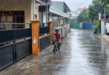 Hujan Guyur Banjarmasin, Warga Sambut dengan Syukur