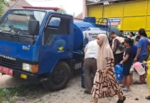 Dinsos Kalsel Salurkan Air Bersih untuk Warga Terdampak Kekeringan