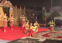 Pentas Seni Tujuh Sumbu Budaya Kenalkan Sejarah Nagara Dipa