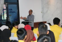 Kakanwil Kemenkum Kalsel Paparkan Tugas Hukum kepada Mahasiswa