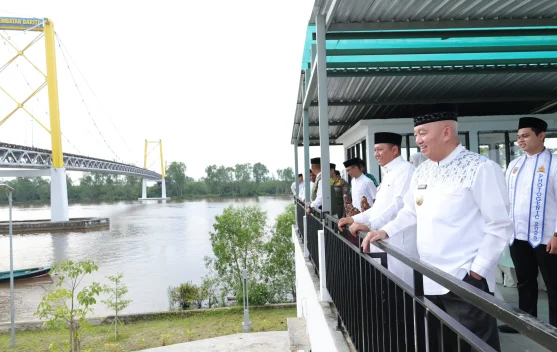 Gubernur Kalsel Resmikan Kawasan Wisata Bawah Jembatan Barito