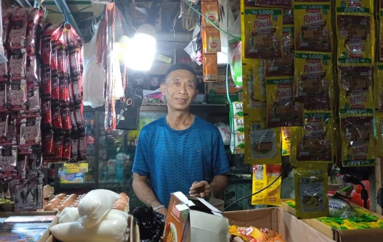 Pedagang Pasar Kuripan Keluhkan Penurunan Penjualan