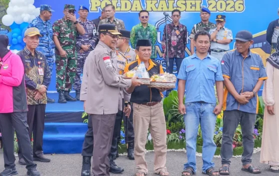 Ketua DPRD Kalsel Hadiri Pelepas Program Mudik Gratis