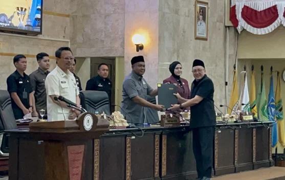 Fraksi DPRD Kalsel Sampaikan Pandangan Umum Pertanggungjawaban APBD 2025