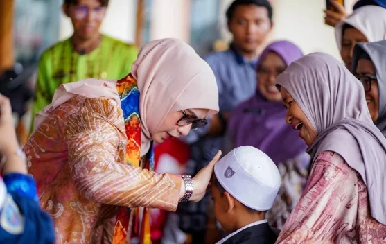 Momentum Hari Asyura, Wali Kota Banjarbaru Salurkan Santunan untuk Anak Yatim