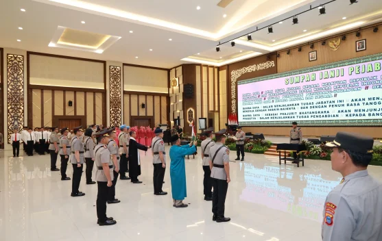 Sertijab PJU Polda Kalsel, Kapolda Tekankan Adaptasi dan Kinerja