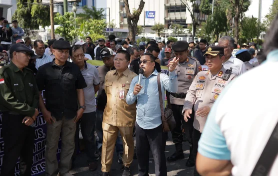 DPRD Kalsel Terima Aksi Massa, Tindaklanjut Aspirasi Sesuai Kewenangan Lembaga