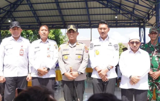 Bupati Banjar Tinjau Pilkades Serentak, Pastikan Berjalan Aman dan Lancar