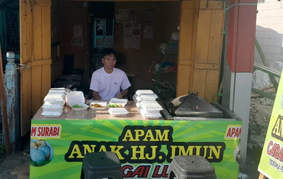 Kue Apem Barabai Buka di Jalan Masjid Jami Banjarmasin