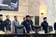 Rapat Paripurna DPRD, Pendapatan Kalsel Naik 5,56 Persen