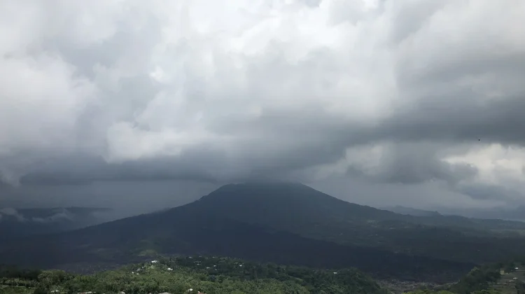 Cuaca Banten Didominasi Berawan Hari Ini