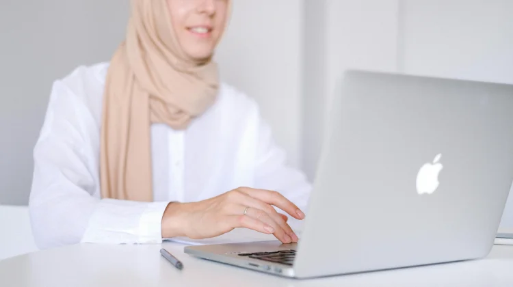 Pekerjaan Freelance yang Paling Dicari saat Bulan Puasa