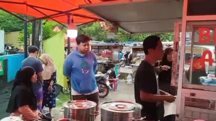 Sate Bebek Khas Cilegon Diburu saat Ramadan