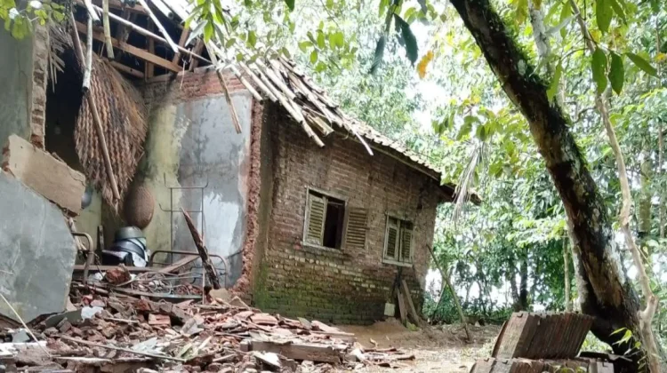 Sinergi Pokir DPRD Perkuat Program Bedah Rumah di Pandeglang