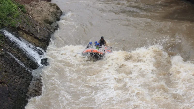 Perjuangan Relawan Bersihkan Sungai Cibanten Demi Wujudkan Wisata Air