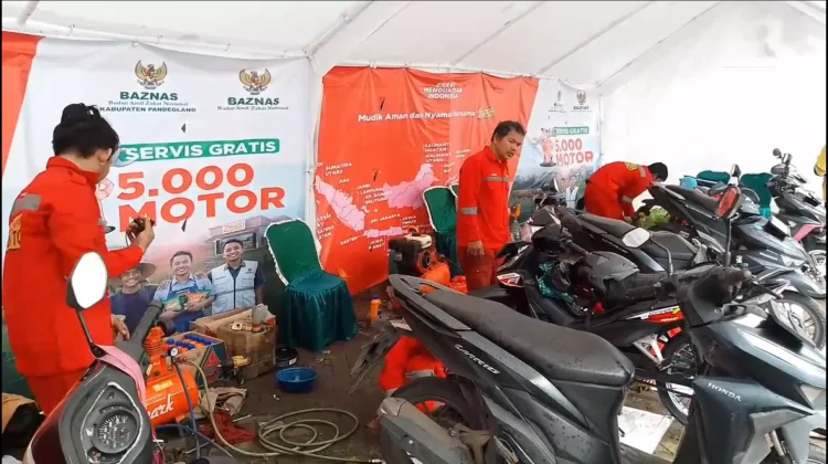 Bantu Ekonomi Driver Ojol, Baznas Pandeglang Gelar Servis Motor Gratis