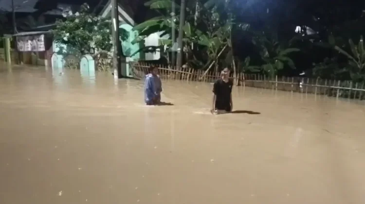 Diguyur Hujan Lebat Ratusan Ruhmah di Bojonegara Terendam Banjir