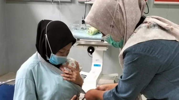 Pentingya Menjaga Kebersihan dalam Pelaksanaan Perawatan Bayi Metode Kangguru