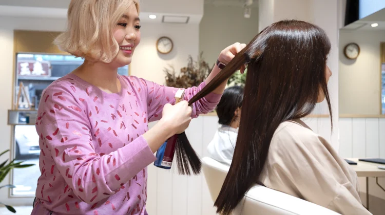 Teknik Sectioning Rambut Jadi Kunci Keberhasilan Penataan Salon