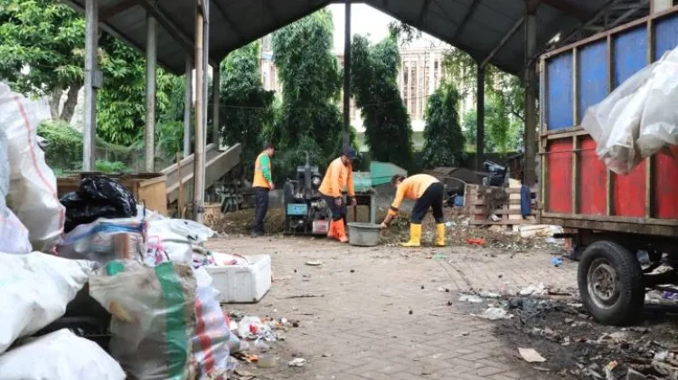 Libur Lebaran, 400 Petugas DLH Tangerang Jaga Kebersihan Kota