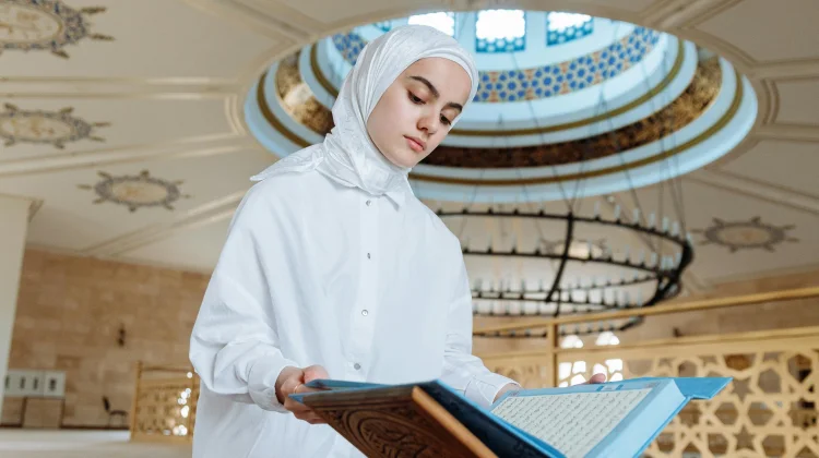 Umat Diimbau Maksimalkan Ibadah di Akhir Ramadan